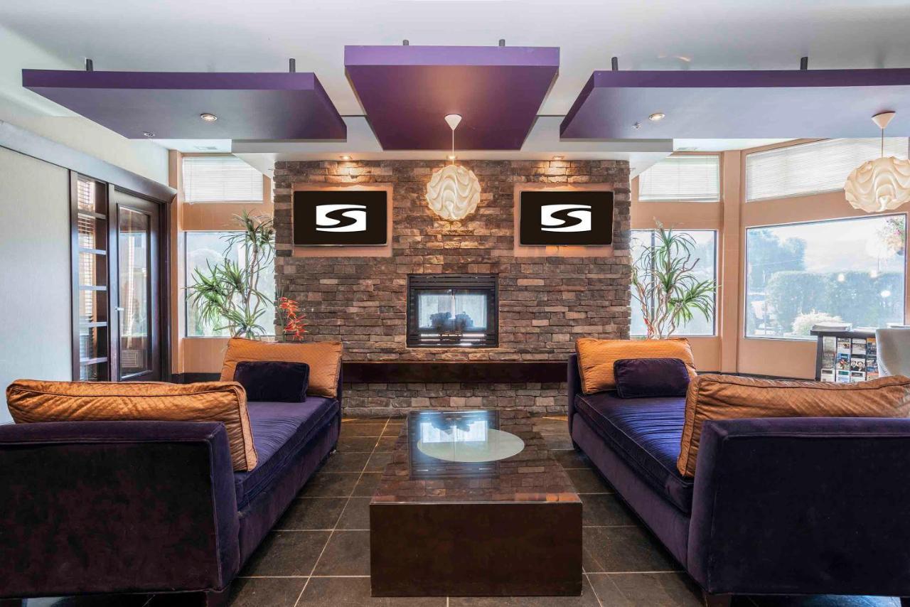 Sandman Hotel פנטיקטון מראה חיצוני תמונה